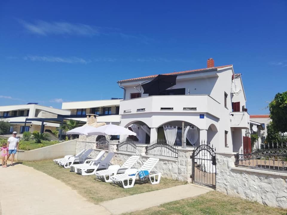 Apartments Hrestak Privlaka  Exterior photo